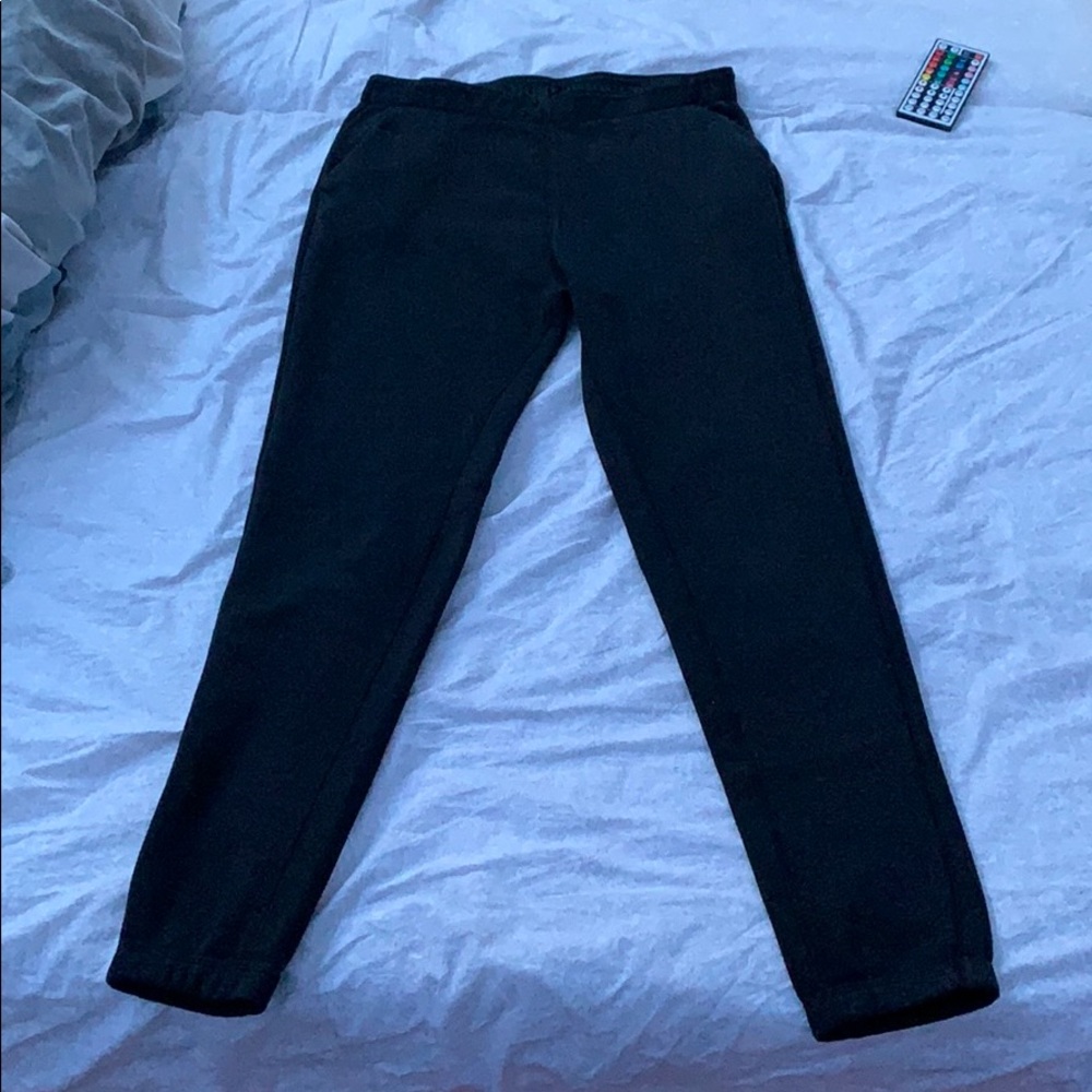Black Abercrombie & Fitch joggers